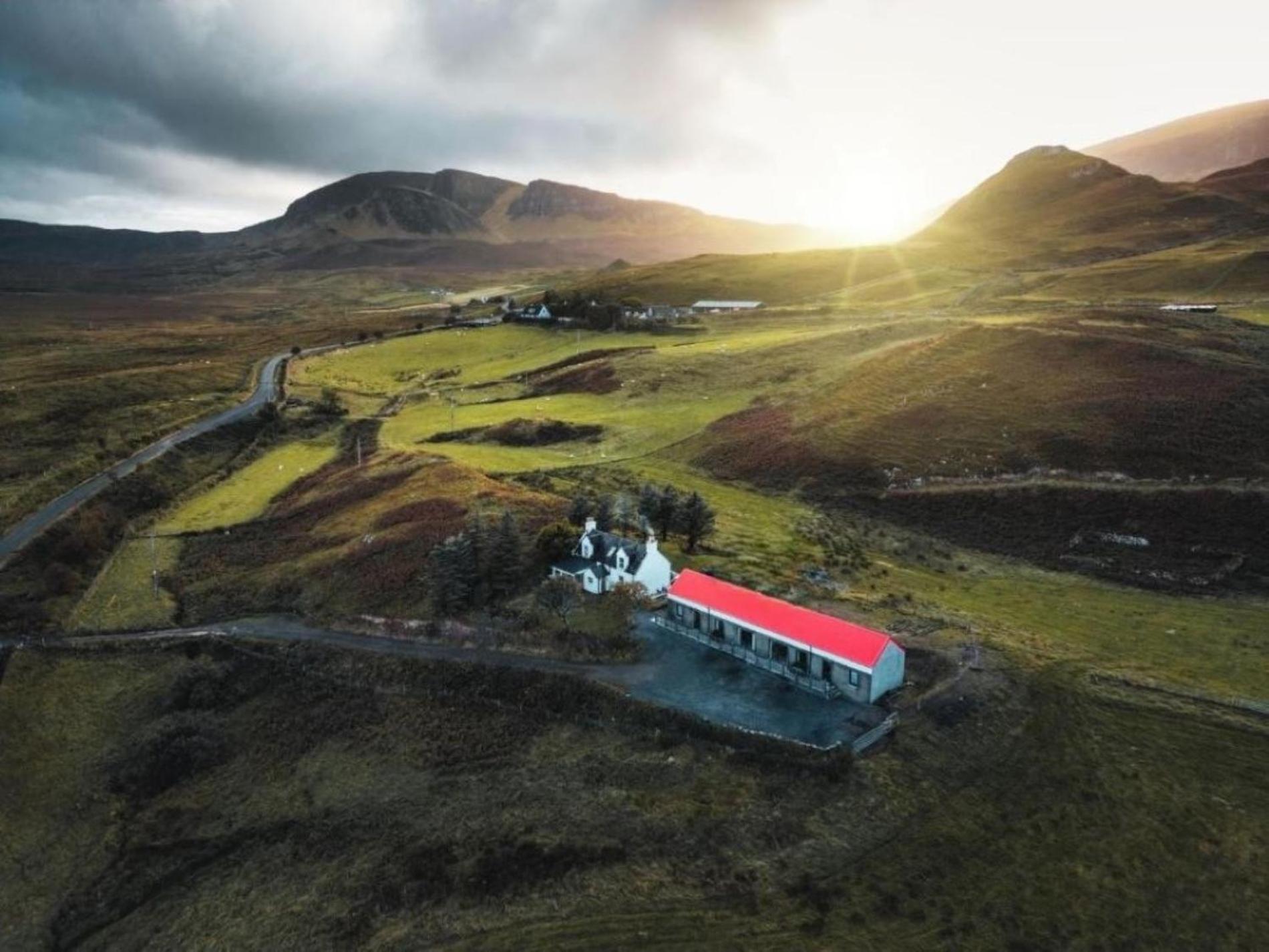 Skye Stays Staffin Exterior photo
